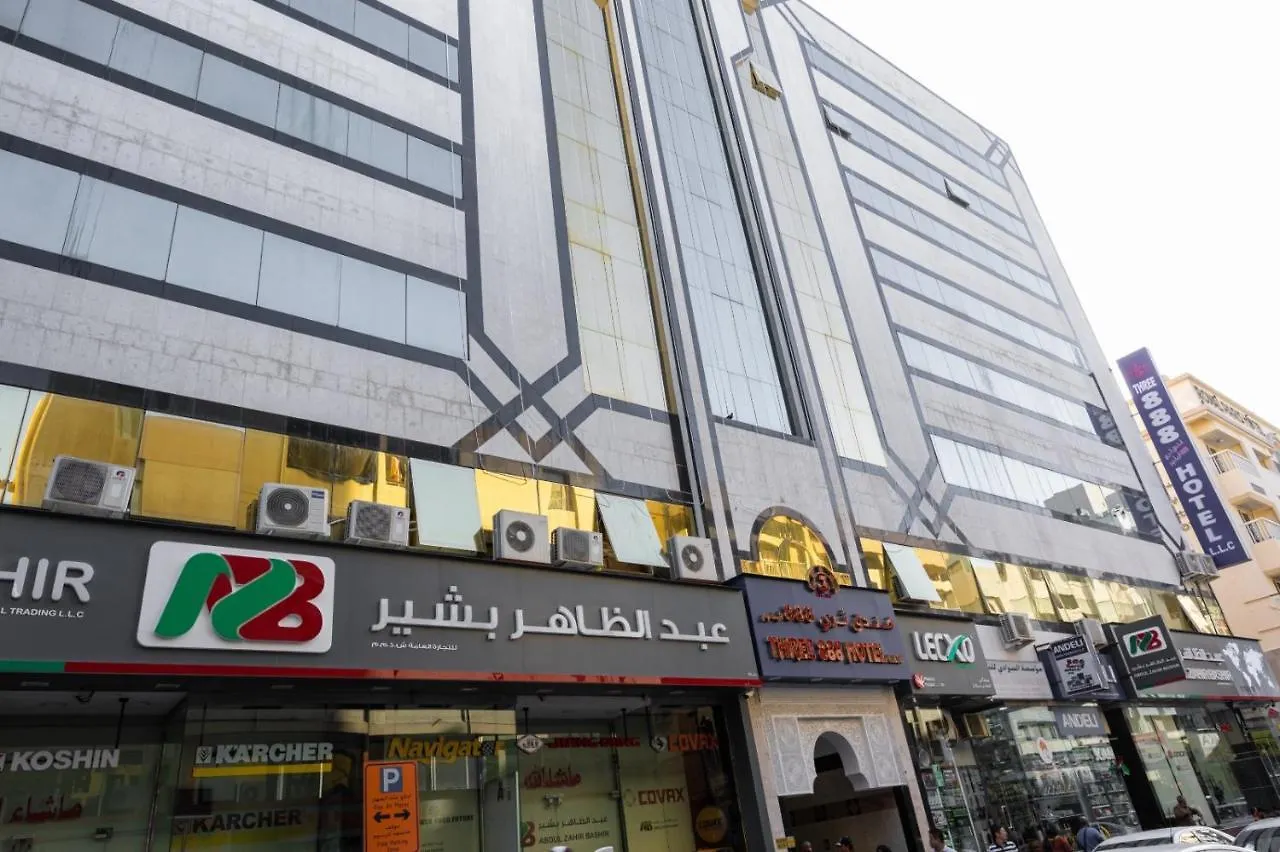 Three 888 Hotel Dubaj