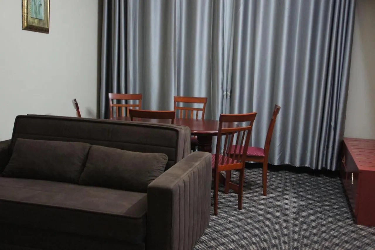 Three 888 Hotel Dubaj