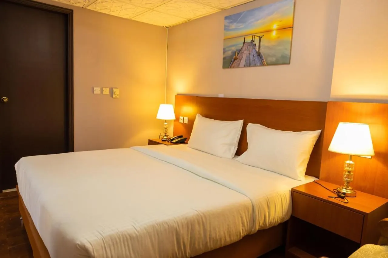 Three 888 Hotel دبي 2*,  الإمارات العربية المتحدة