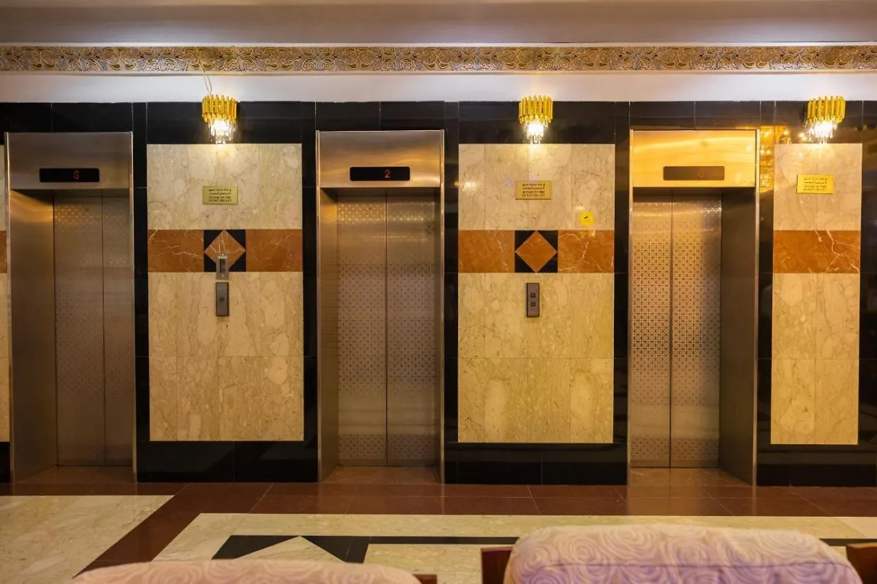 Three 888 Hotel دبي